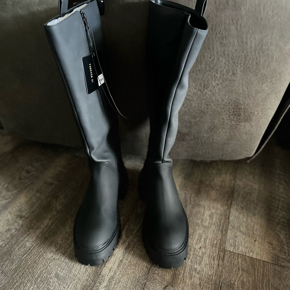 Forever 21 Black Knee High Zip-Up Boots